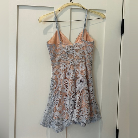 Revolve light blue lace dress - Picture 4 of 4